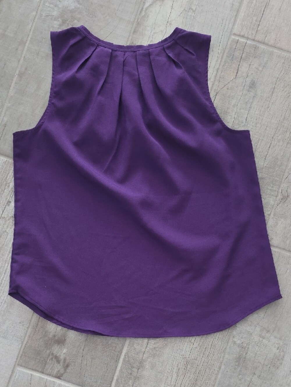 New York & Company Purple Pleated Neck Sleeveless Top - Picture 2 of 7